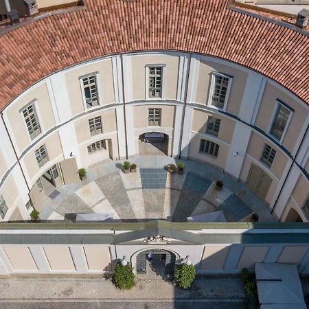 Oriana Homèl Torino Esterno foto